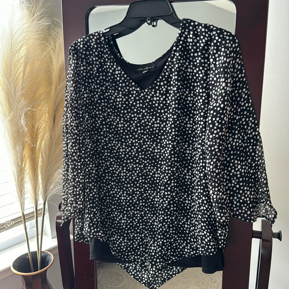 Black and White Long Sleeve Blouse (L)